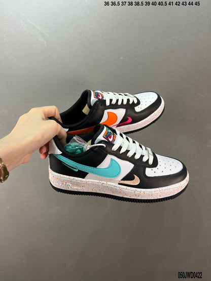【ナイキナイキナイキ】Air Force 1'07 Low「Grey/White/Black」エアフォース1号定番ローカット百合カジュアルスニーカー「三勾XXグラフィティ」FD 4623-921