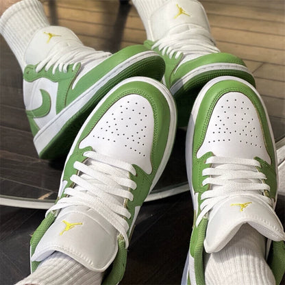 ナイキAJ 1男子AIR JORDAN 1レトロホワイトグリーンローファースニーカーHF 4823-100