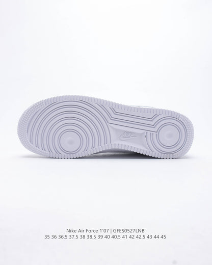 ナイキナイキナイキエアフォース1’07エアフォース1号ローカットワイルドカジュアルスニーカー。柔軟で弾力性に優れた緩衝性能と優れたミッドソール設計