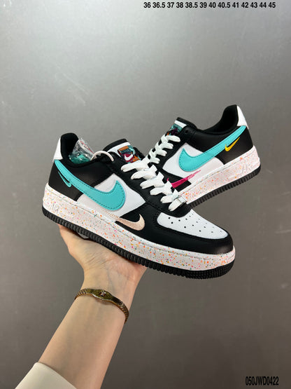 【ナイキナイキナイキ】Air Force 1'07 Low「Grey/White/Black」エアフォース1号定番ローカット百合カジュアルスニーカー「三勾XXグラフィティ」FD 4623-921